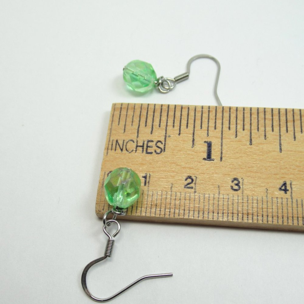 Vintage Uranium glass bead earrings - Picture 3 of 7